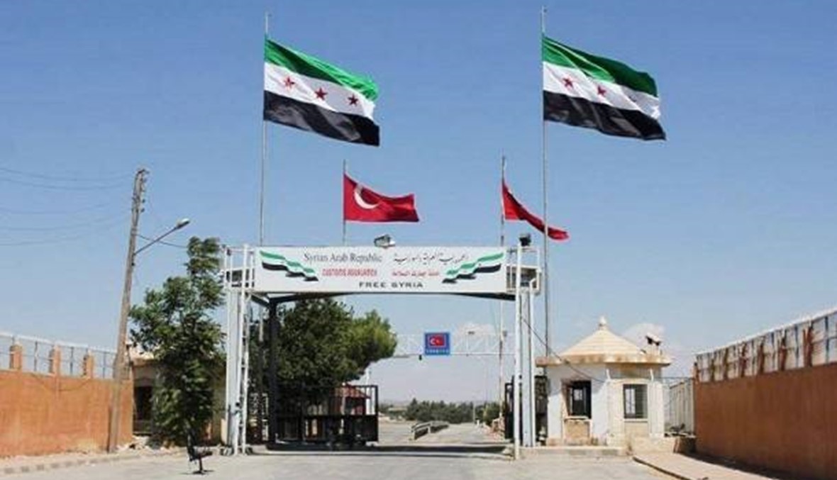 المعارضة السورية تعيد فتح معبر حدودي مع تركيا