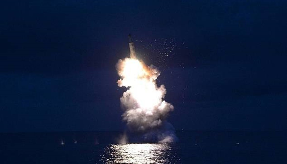 في تجربة ليلية غير معتادة... كوريا الشمالية تطلق صاروخاً