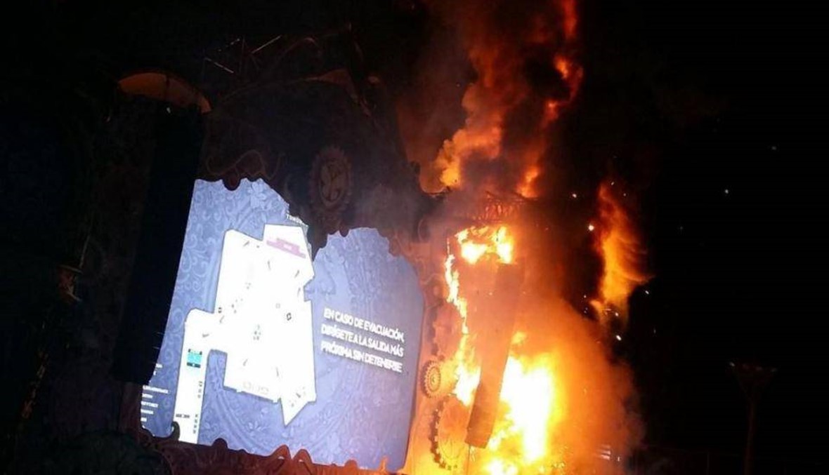 إجلاء 22 ألف شخص في إسبانيا إثر اندلاع حريق خلال مهرجان موسيقي