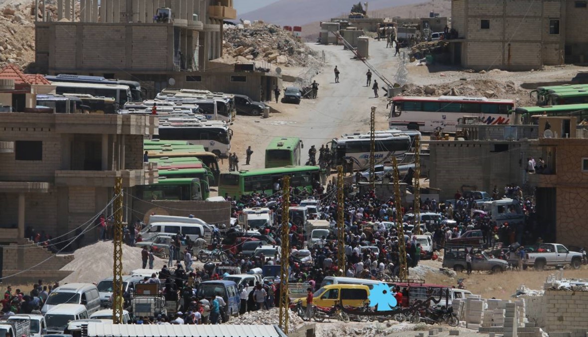 مئات العائلات السورية ستغادر عرسال باتجاه القلمون الغربي