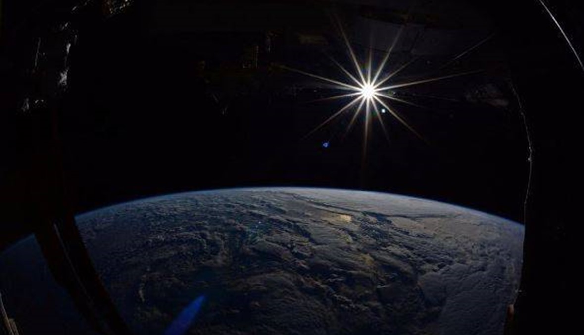 صورة لكوكب الأرض نشرها رائد الفضاء جاك فيشير من محطة الفضاء الدولية (الصورة نقلاً عن وكالة ناسا)