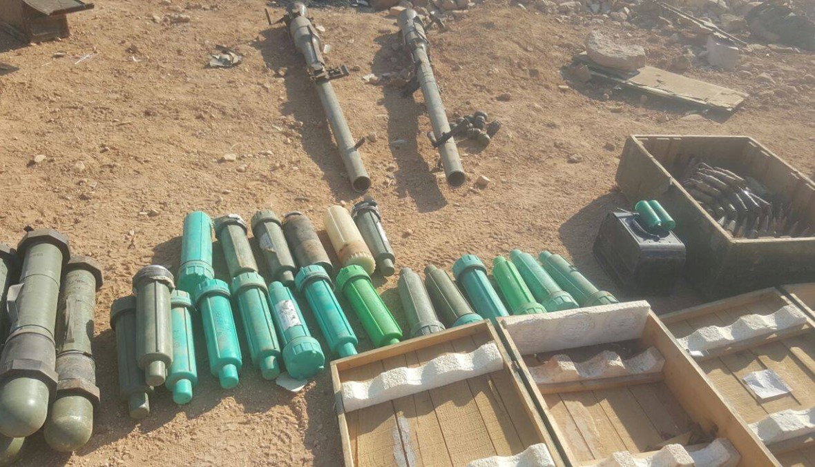 مخزن أسلحة وذخائر وصواريخ بكميات كبيرة في وادي حميد (صور)