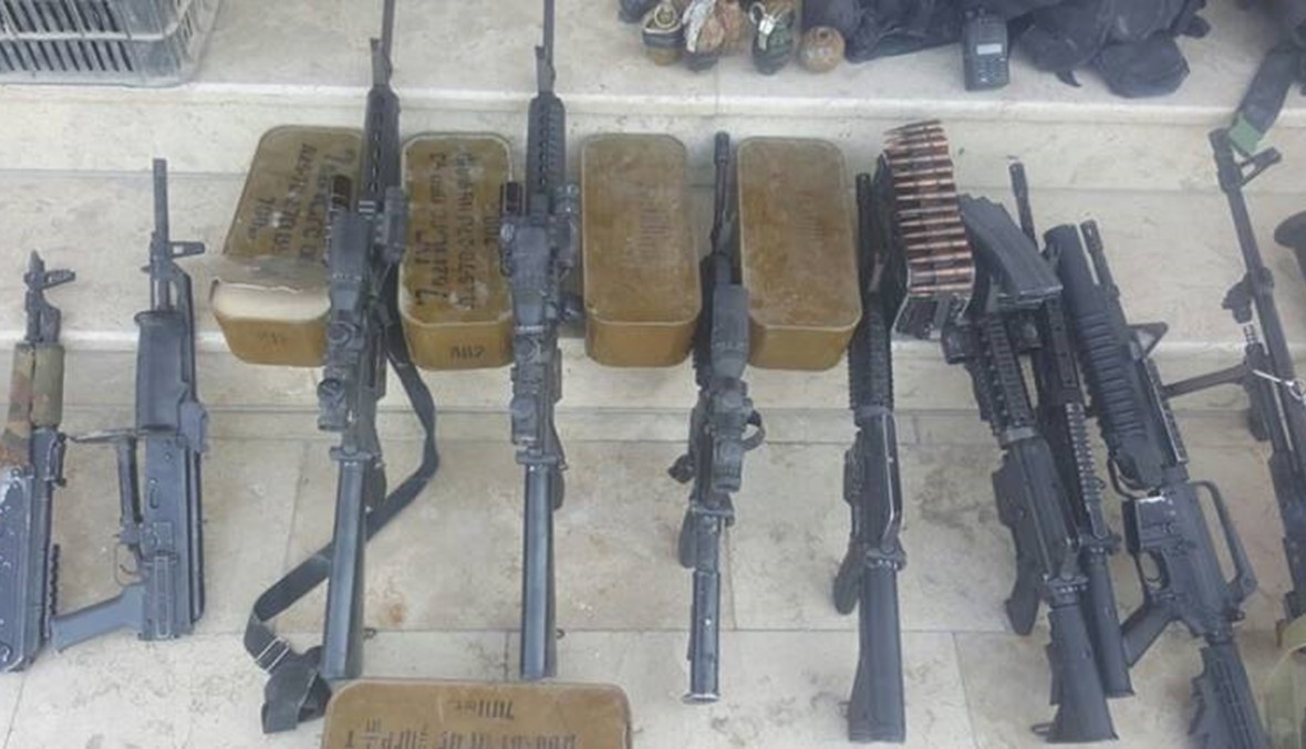 بالصور... اسلحة وذخائر في مجمع تجاري تابع لأبو طاقية