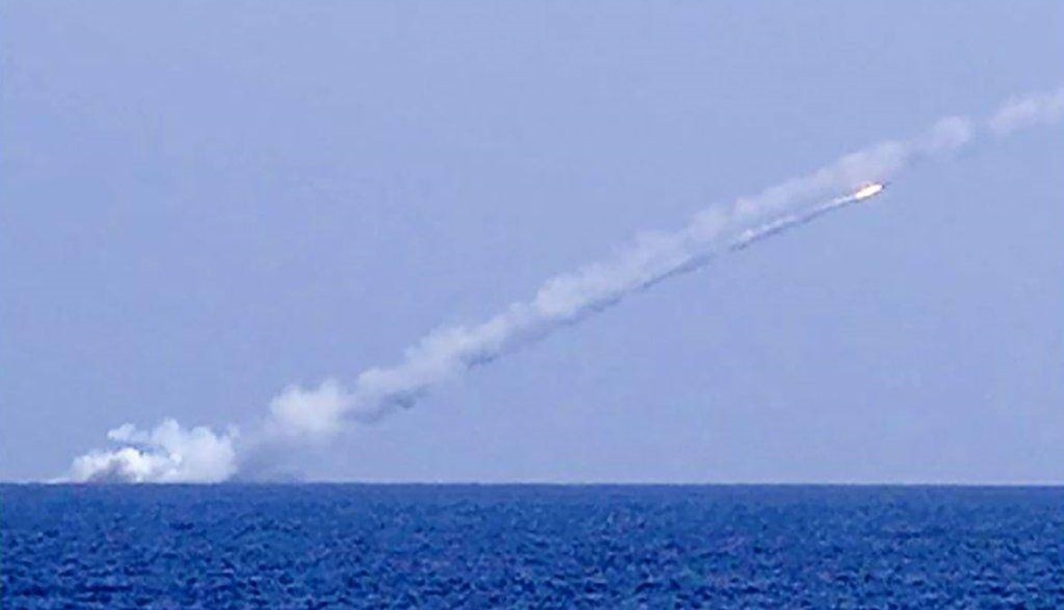 روسيا: غواصتان تطلقان 7 صواريخ على مواقع لـ"داعش" في دير الزور