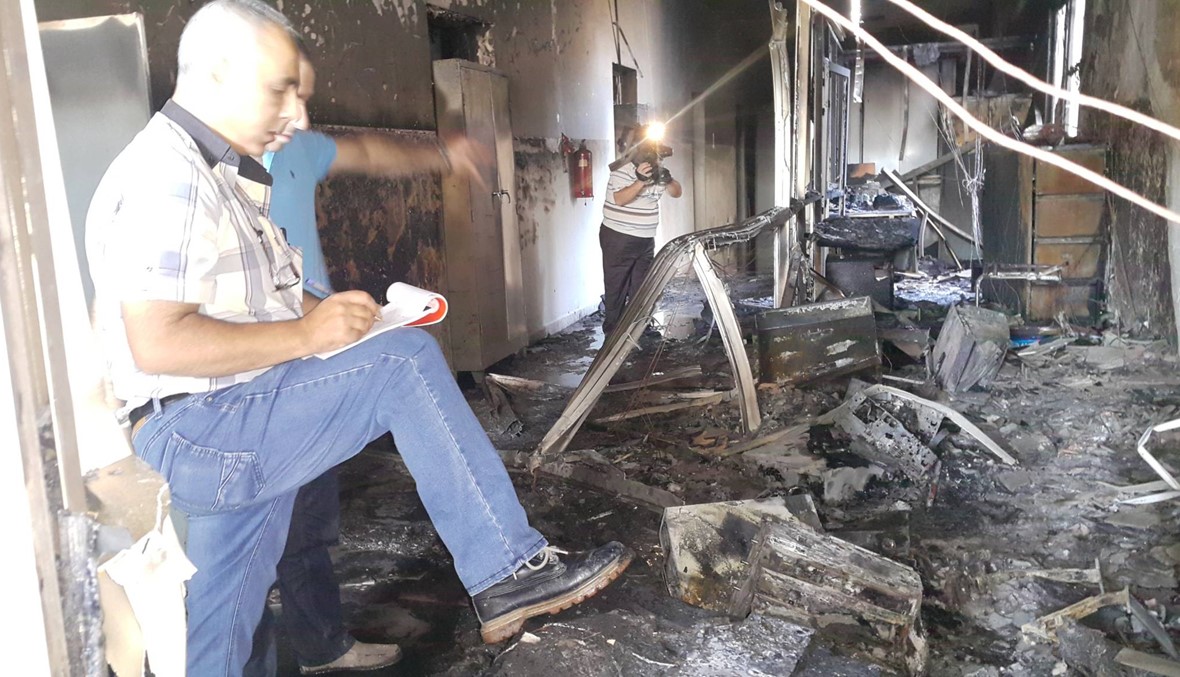 بالصور- حريق في سرايا زحلة قضى على قسم من مكاتب الدائرة المالية