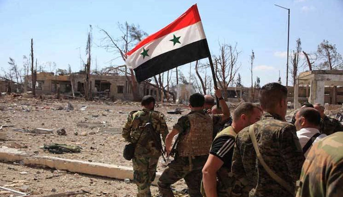 "معارك طاحنة" عند إدلب وحماه... هجوم لفصائل جهاديّة و"غارات جوية مستمرة"