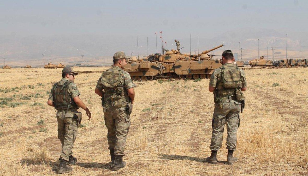 دبّابات تركيّة توجّه مدافعها نحو شمال العراق... إستعراض قوّة أمام الأكراد
