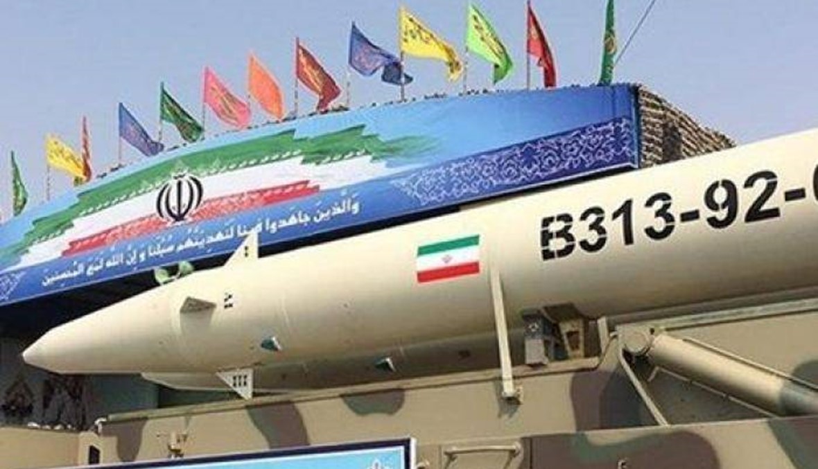 إيران تختبر بنجاح صاروخا باليستيا جديدا