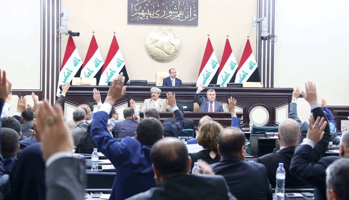 العراق: البرلمان يلزم العبادي نشر قوّات في مناطق سيطرة الأكراد