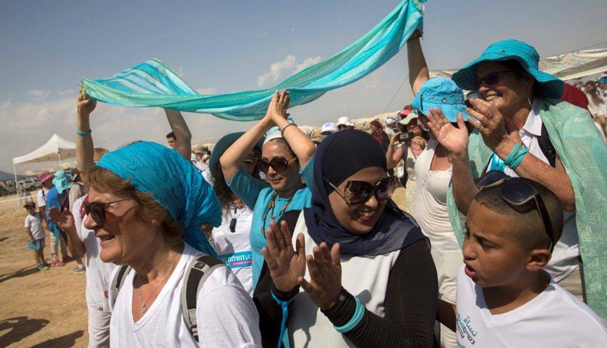 "نساء يصنعن السّلام" أنهين مسيرتهّن... آلاف الإسرائيليّات والفلسطينيّات معًا