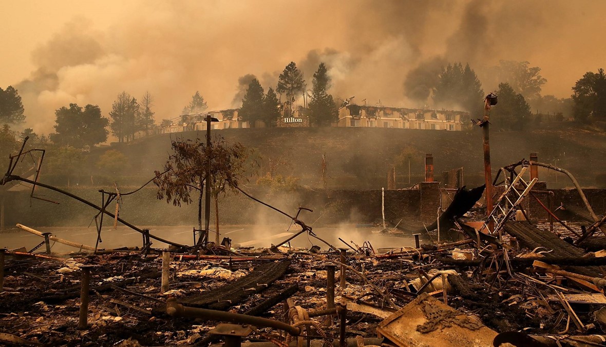 حرائق غابات في كاليفورنيا... مقتل 10 وفرار الآلاف (صور وفيديو)