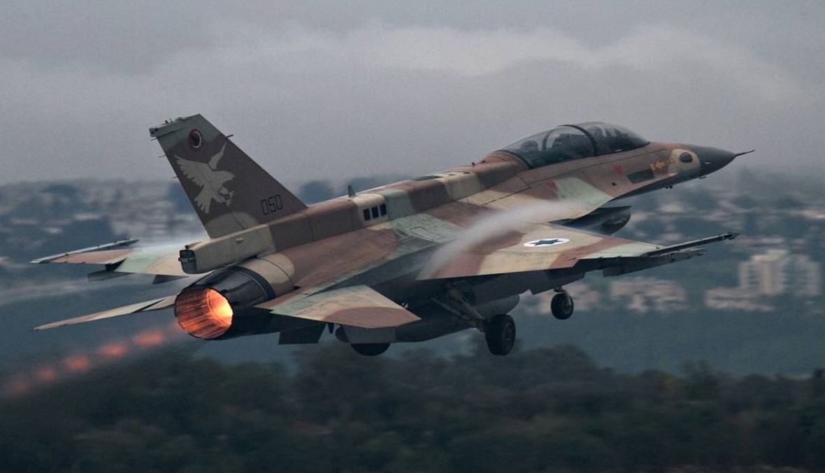 إسرائيل تغير على بطّاريّة للدّفاعات السّوريّة شرق دمشق... صاروخ أُطلق في الأجواء اللبنانيّة