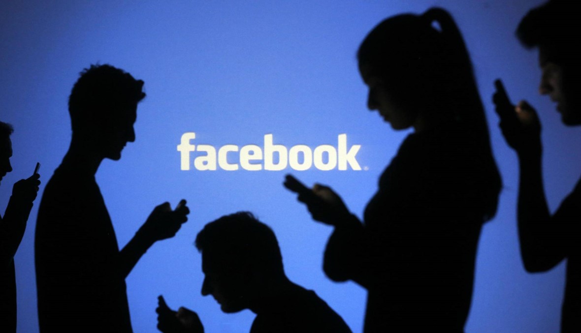 مشاكل الصحف التقليدية المالية تتفاقم... و"فايسبوك" في المرصاد