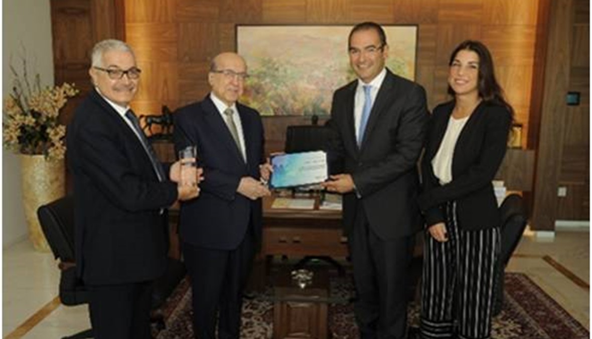 J.P.Morgan Chase Bank N.A.  يمنح  "الإعتماد اللبناني" جائزة التميّز في تنفيذ العمليات المصرفية الدولية