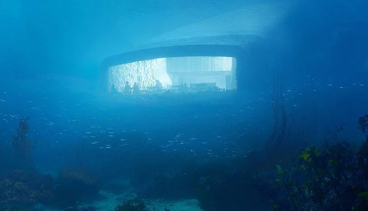 بالصور- أول مطعم تحت الماء في أوروبا