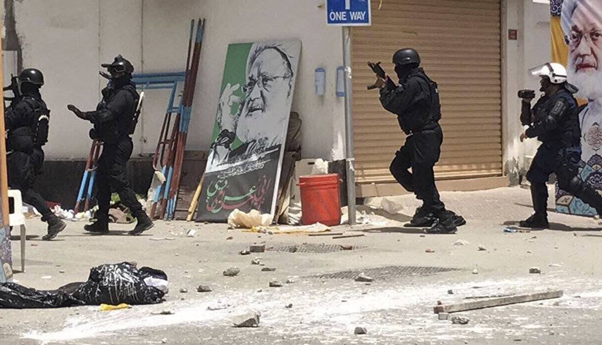مقتل شرطي وإصابة 8 في البحرين... انفجار "إرهابي" استهدف حافلة يستقلونها