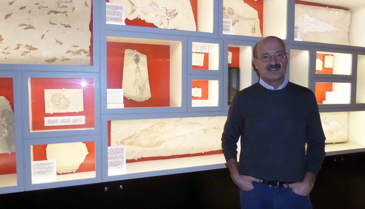 نسخة معرّبة من كتاب "متحجرات لبنان - ذاكرة الزمان" الإرث الوطني الأحفوري "الأقدم في العالم" في متحف "ميم"