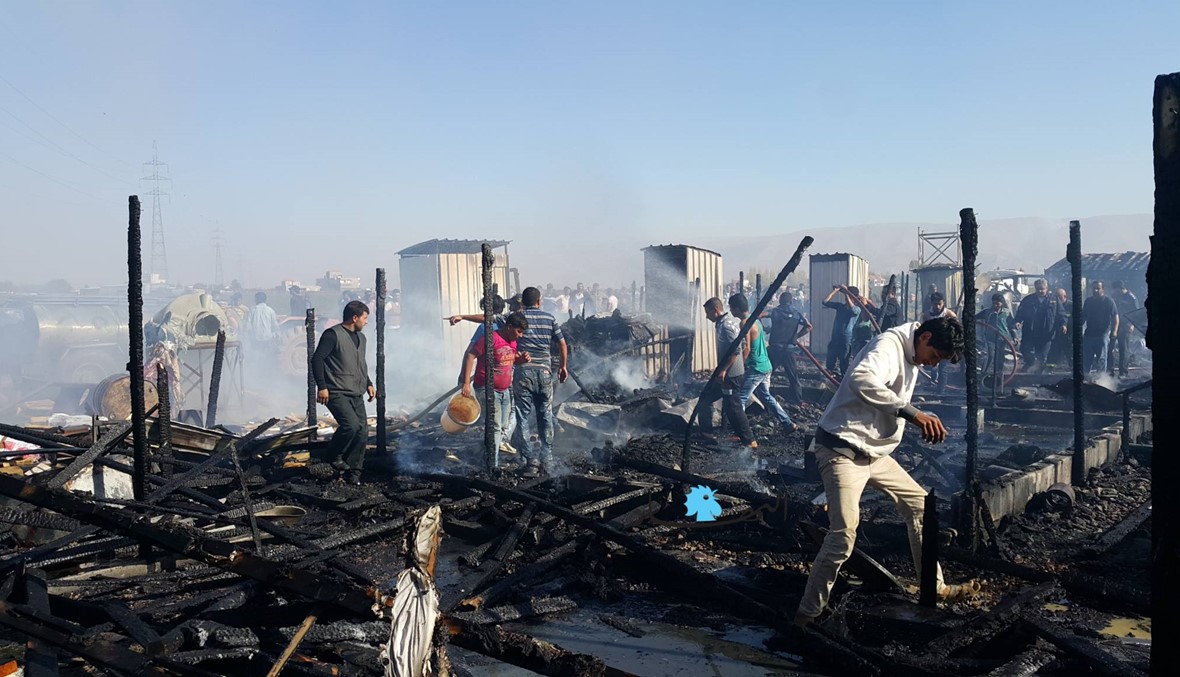 بالصور- حريق في مخيم للاجئين السوريين في الفيضة - زحلة