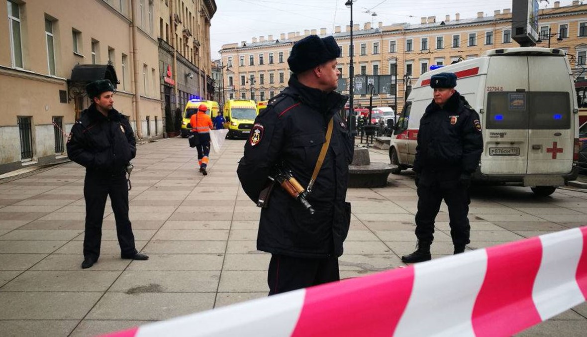 إنذارات بوجود قنابل تتزامن مع زيارة بوتين إلى بطرسبرج... الشرطة تُخلي 20 مدرسة
