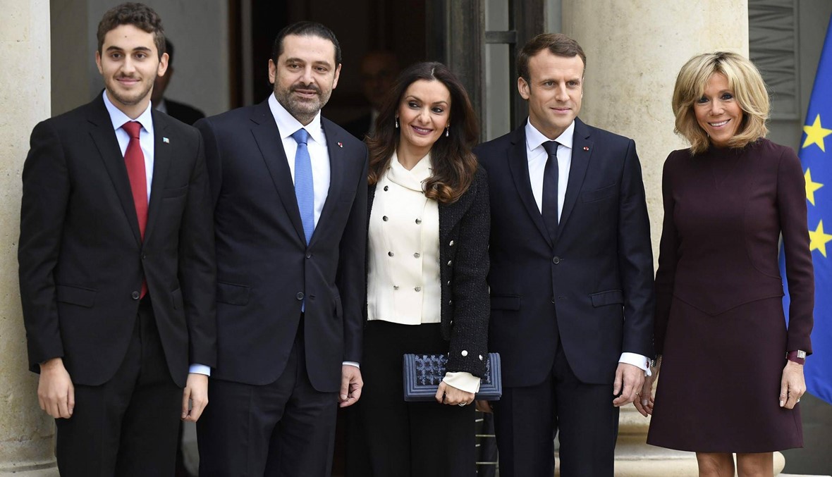 سعد الحريري ممازحاً زوجته على أدراج الإليزيه (صور وفيديو)