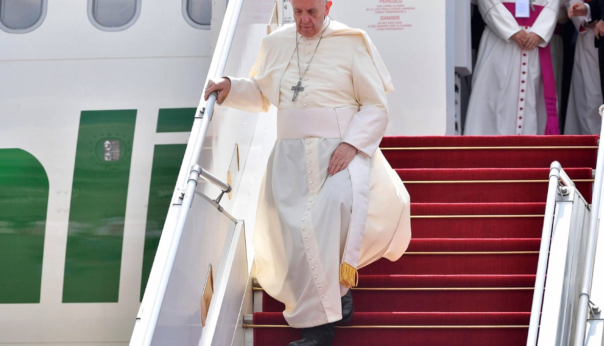 البابا فرنسيس يبدأ زيارة حساسة إلى بورما