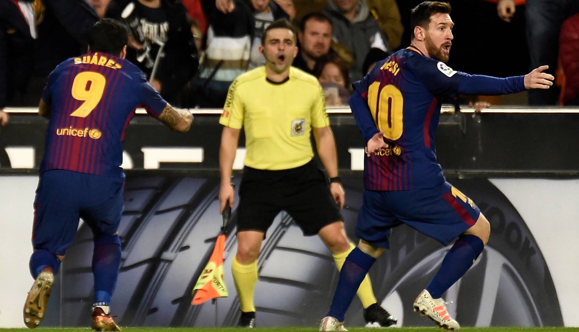 صحيفة إسبانية تسخر من التحكيم بصورة من عام 1920