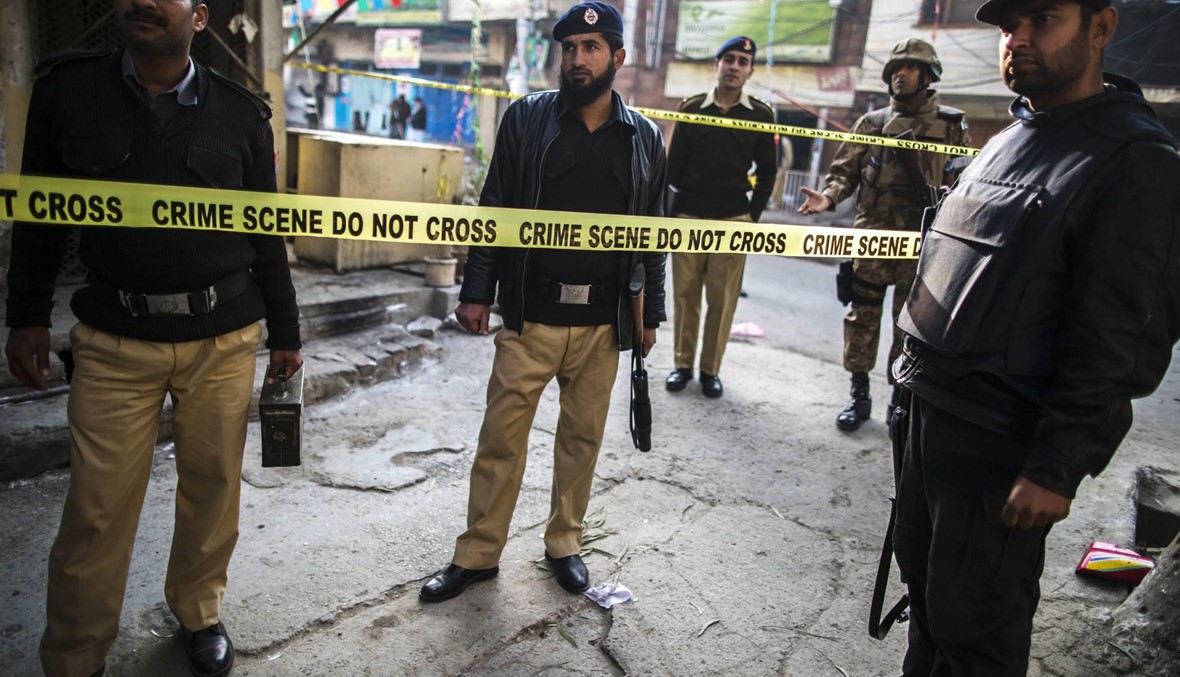 قتيل و4 جرحى بهجوم على مسجد في باكستان