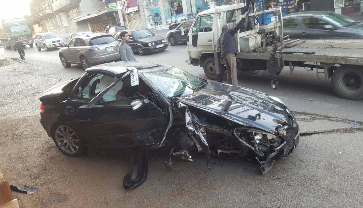 بالصور- العناية الإلهية أنقذت نجم "ستار أكاديمي" اللبناني... السيارة حطاماً