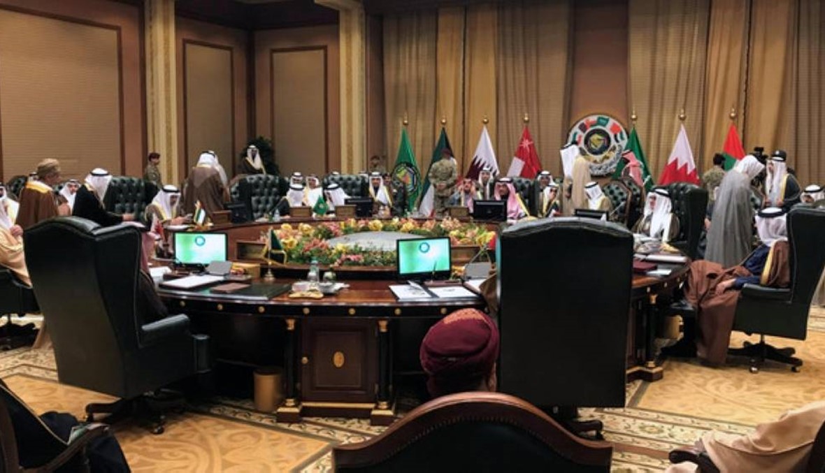 الملك سلمان يغيب عن قمة مجلس التعاون الخليجي ويوفد وزير خارجيته