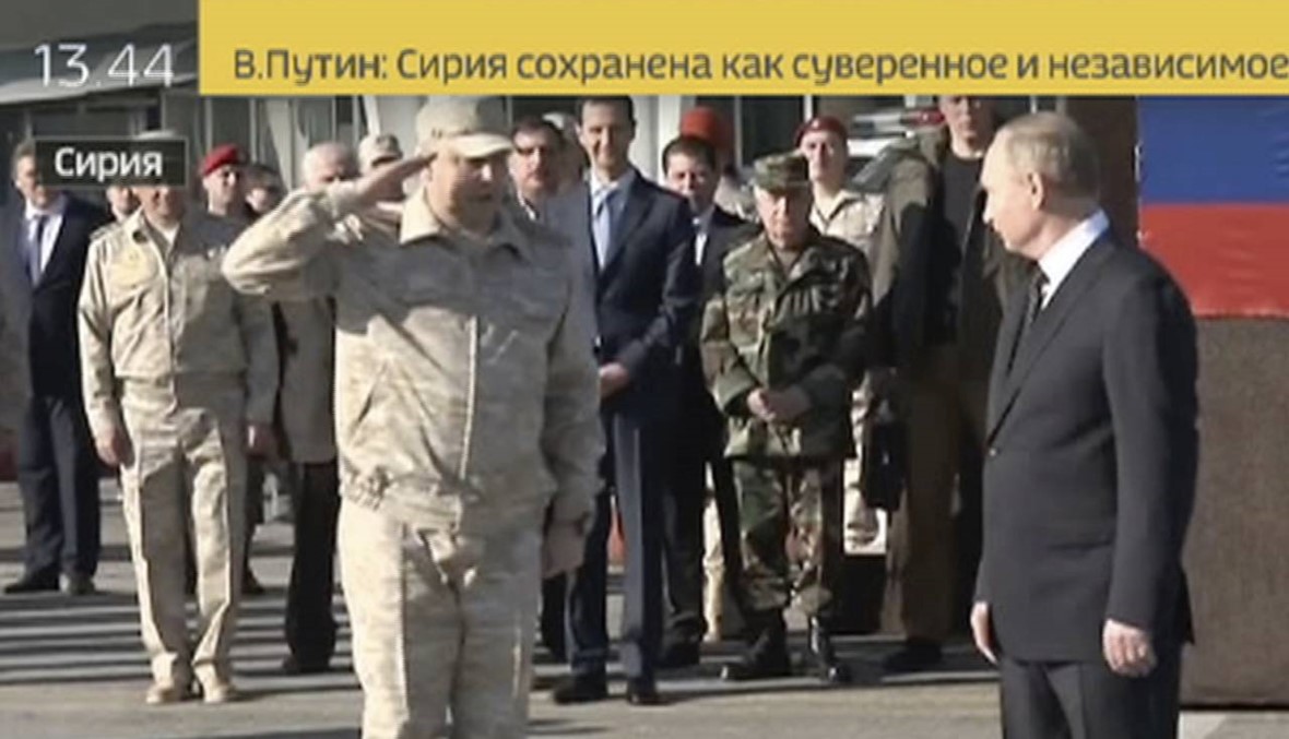 بوتين يلتقي الأسد في حميميم: أمرٌ بسحب قسم من القوات الروسية من سوريا (فيديو)