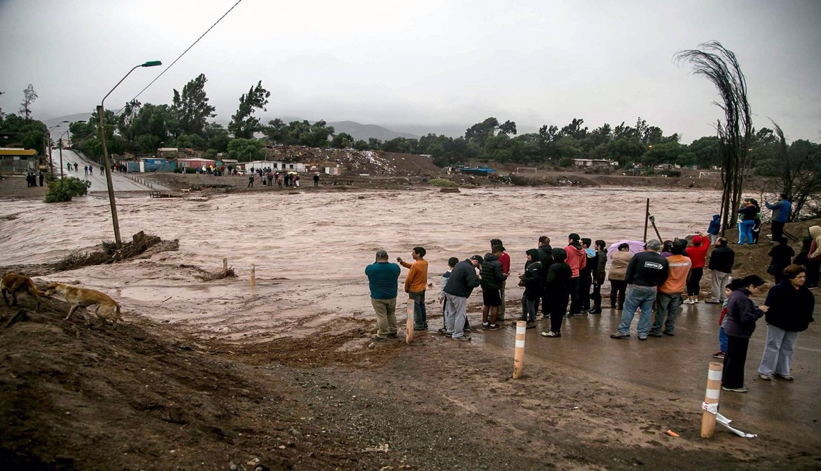 مقتل ثلاثة وفقد 15 بانهيار طيني في جنوب تشيلي