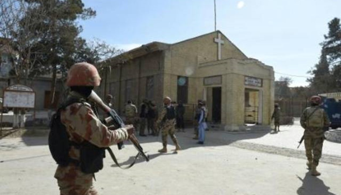 8 قتلى في اعتداء انتحاري لداعش استهدف كنيسة في باكستان