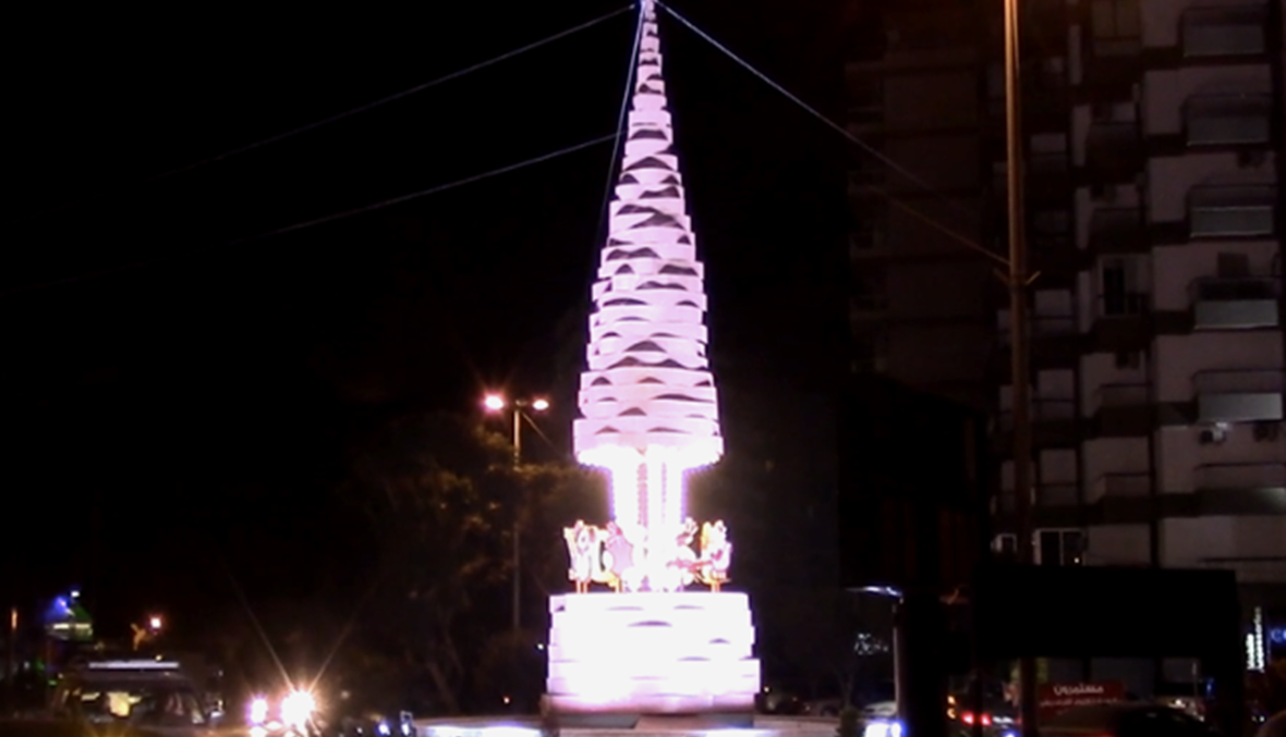 بالصور: عيد الميلاد في طرابلس... زينة وأضواء ووحدة