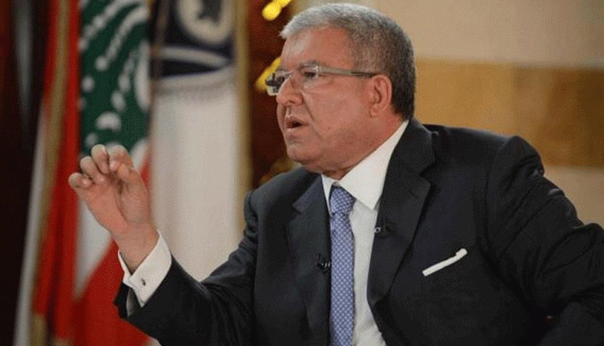 المشنوق اطلق اللوحات الجديدة للسيارات: دخلنا مرحلة عدم التزوير وكلفتها 15 الف ليرة فقط