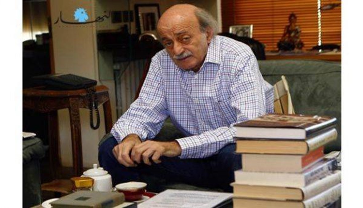 وليد جنبلاط يُعلم اللبنانيين بموعد نومه ويعايدهم: تصبحون على خير