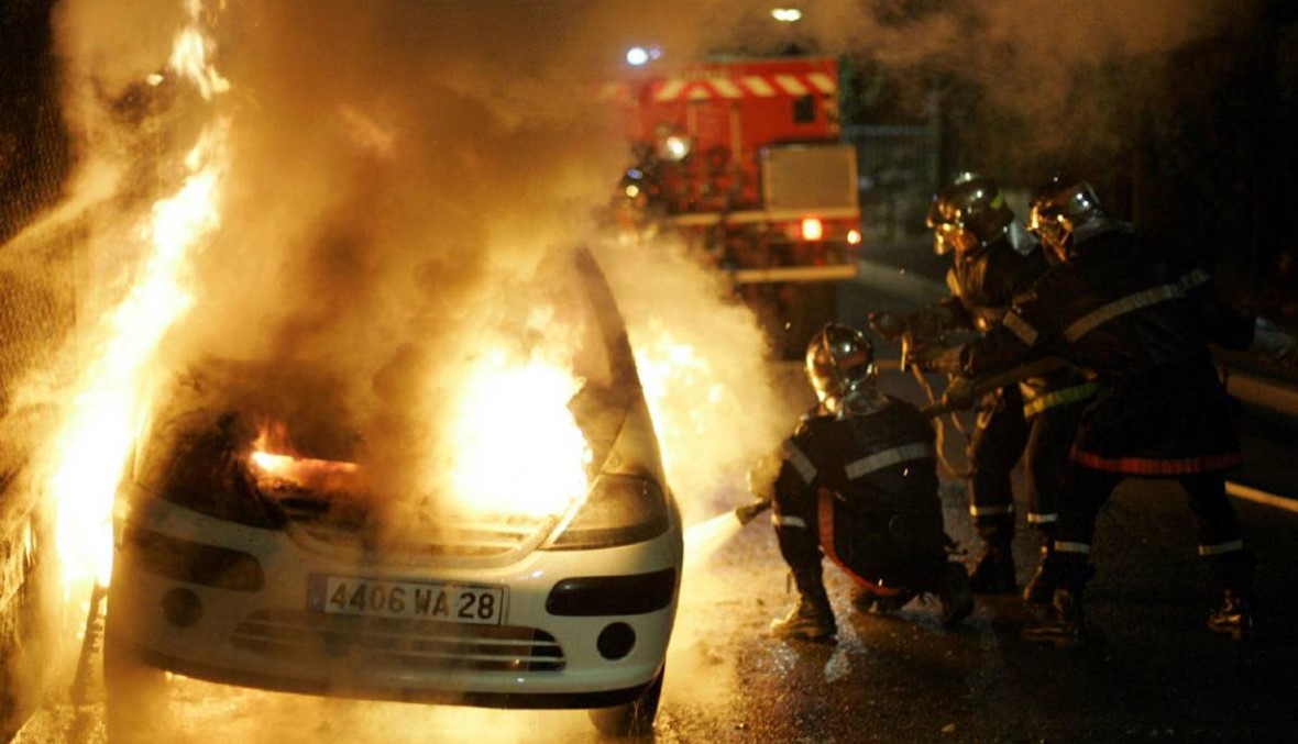 أكثر من ألف سيارة احرقت في فرنسا ليلة رأس السنة