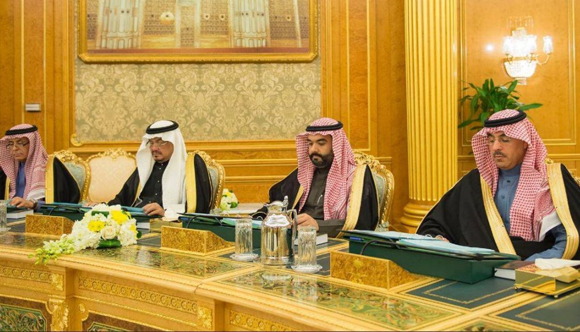 السعودية: وزير المال السابق ابراهيم العساف الّذي كان محتجزًا، يحضر جلسة الحكومة