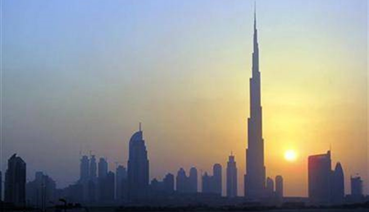 توقعات بتسارع نمو اقتصاد الإمارات إلى 3.9 في المئة في 2018