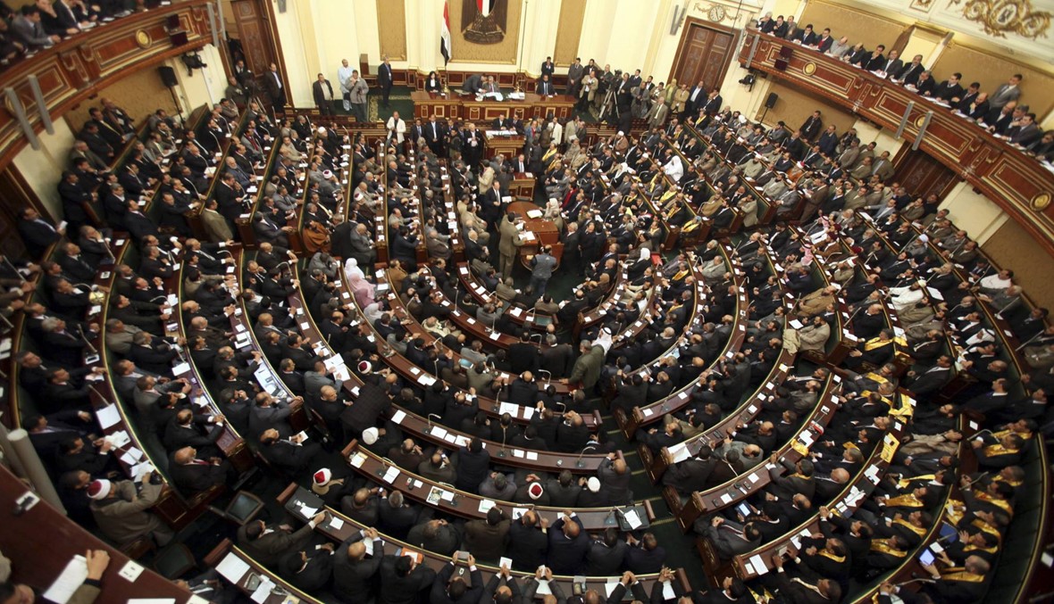 مصر: البرلمان يوافق على تمديد حال الطوارئ ثلاثة أشهر... "الظروف الأمنية خطيرة"