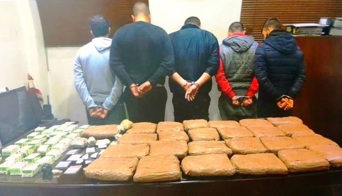 توقيف 5 أشخاص بتهمة الإتجار بالمخدرات وترويجها في جبل لبنان