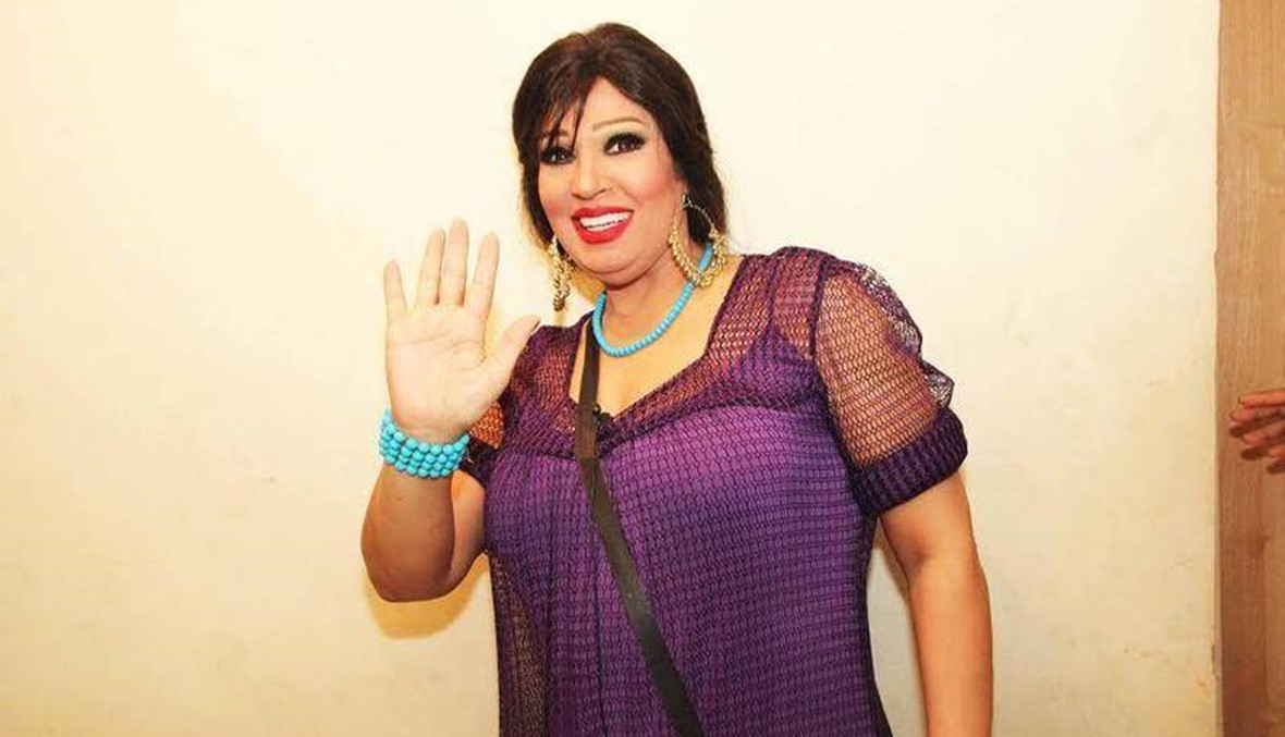 بالفيديو: فيفي عبده تفاجئ متابعيها وهي تغني "فريرو جاكو"