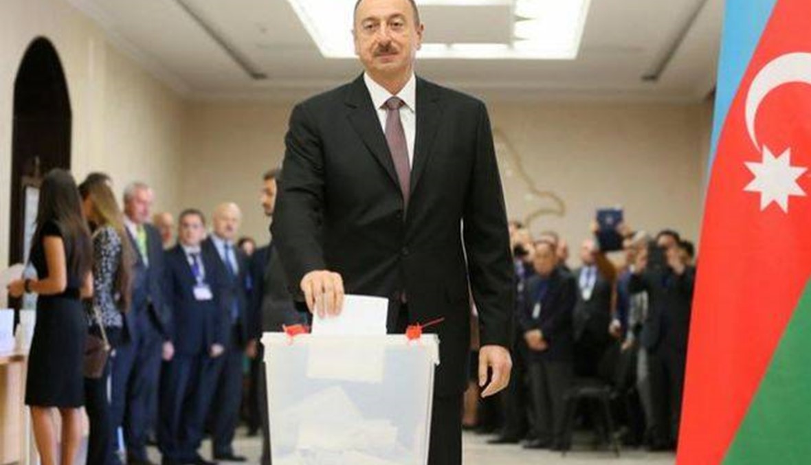 انتخابات رئاسية مبكرة في اذربيجان في 11 نيسان