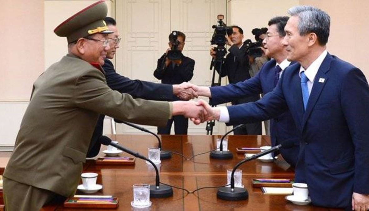 لقاء ومصافحة بين رئيسي الكوريتين