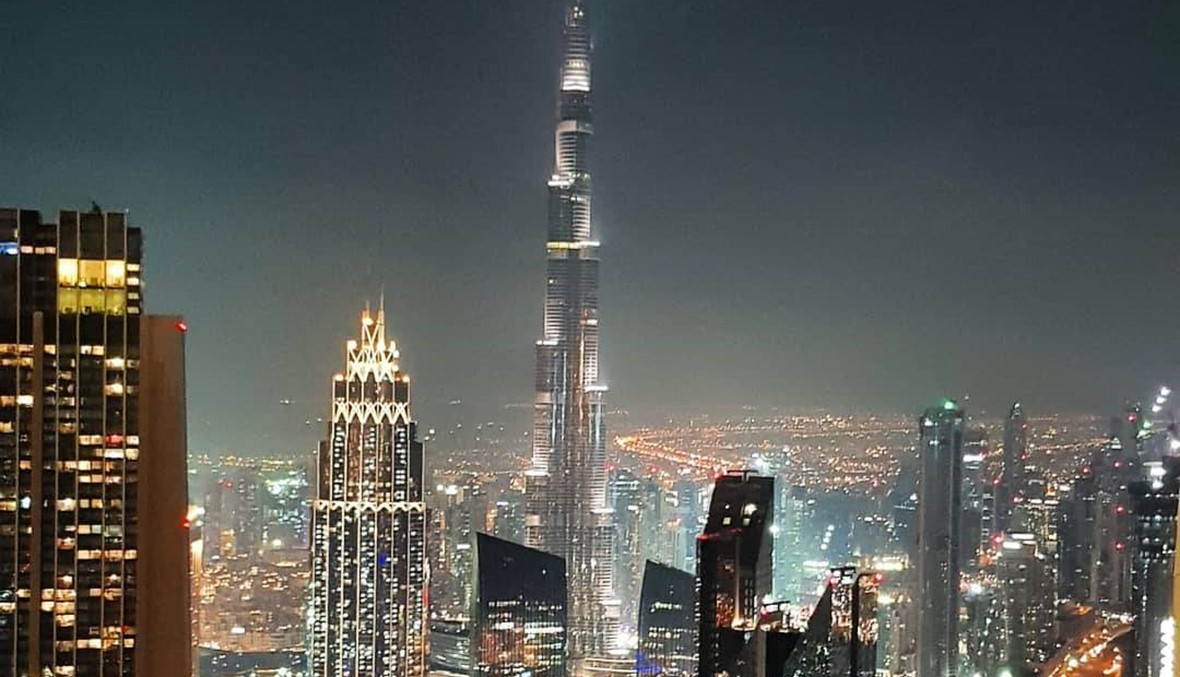 بالصور والفيديو: أطول فندق في العالم... في دبي