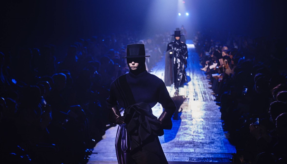 With an emphasis on big, Marc Jacobs closes out Fashion Week
