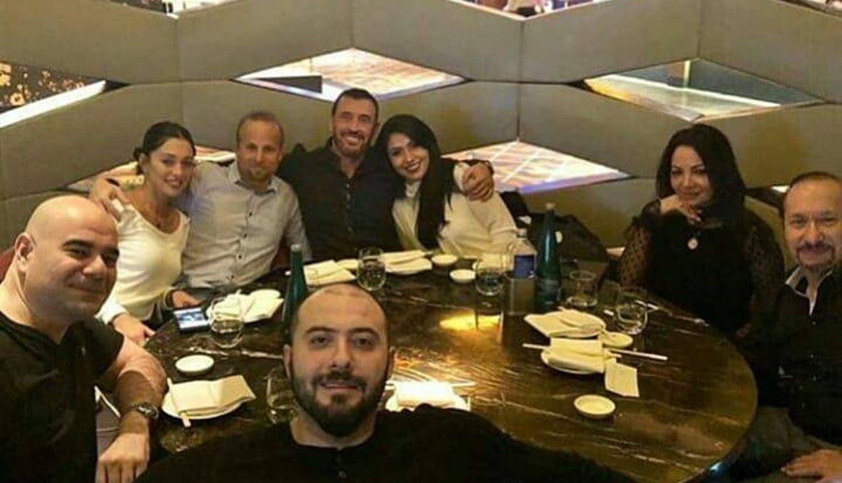 من سرّب صورة كاظم الساهر مع سارة التونسية؟