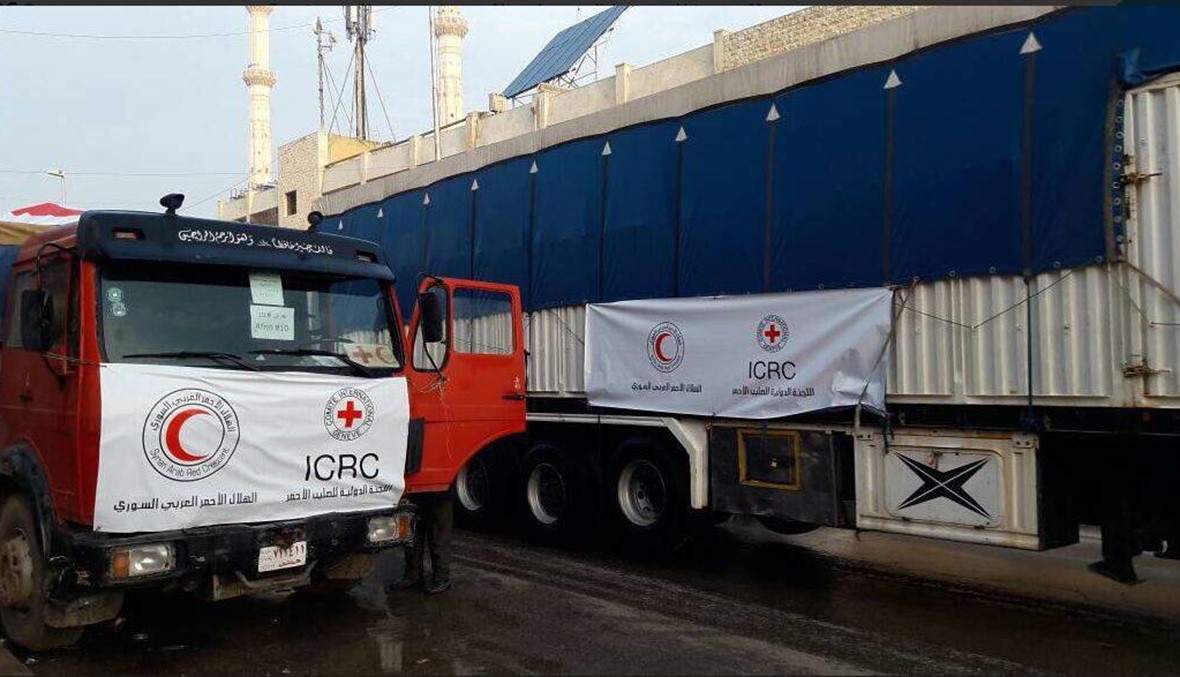 قافلة الصليب الأحمر تدخل عفرين... 29 شاحنة محمّلة مساعدات لـ50 ألف شخص