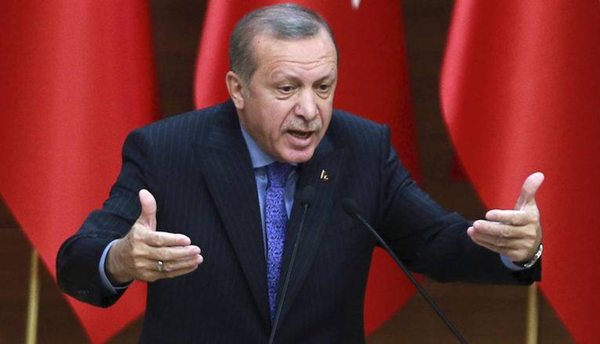 اردوغان يبدي لماكرون "انزعاجه" من "تصريحات لا اساس لها" حول عفرين