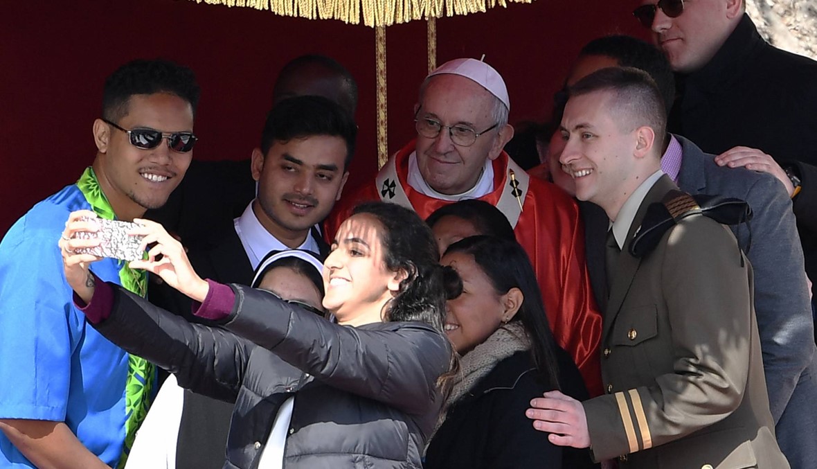 البابا فرنسيس احتفل بالشعانين: "اعزائي الشباب، اسألكم أن تصرخوا"