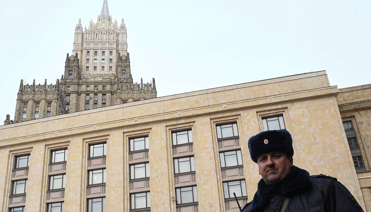 موسكو تتوعّد بـ"الردّ" على طرد الديبلوماسيّين الروس: المعاملة بالمثل